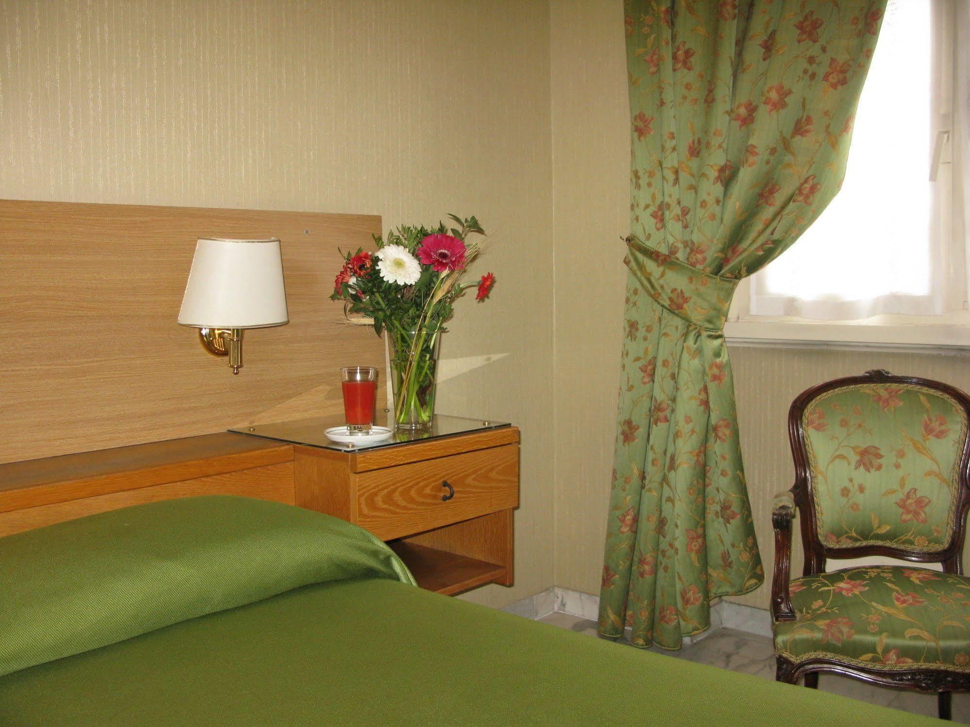 York Hotel Rome Buitenkant foto
