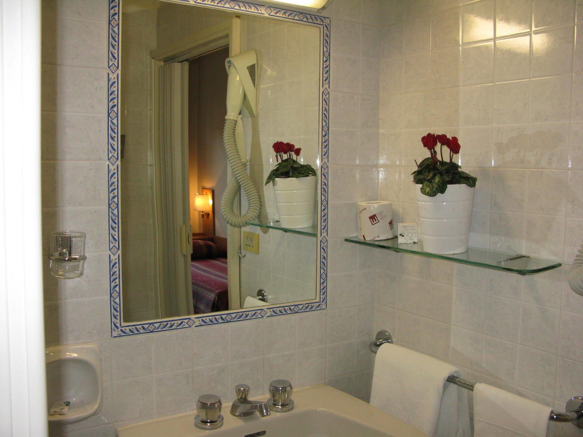 York Hotel Rome Buitenkant foto